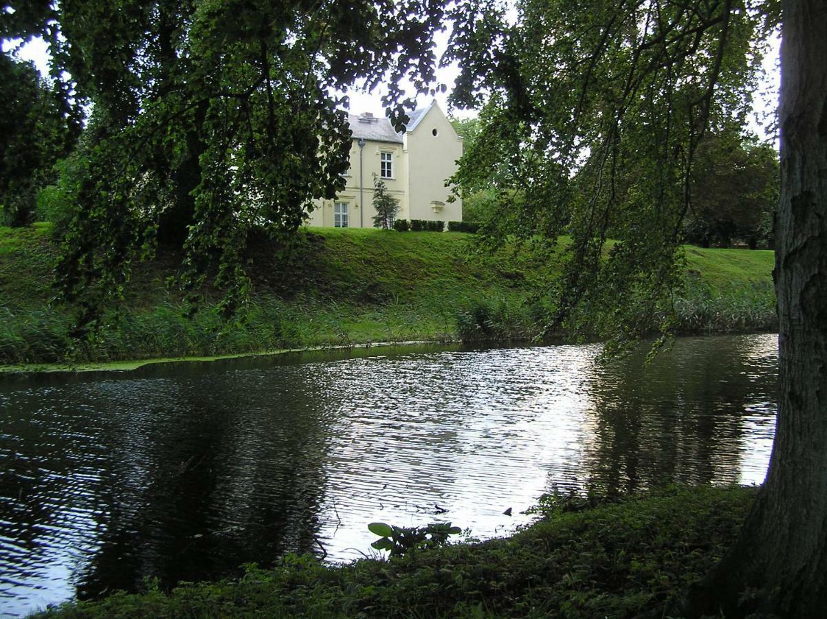 Villa Parkland-Haus Dalwitz Walkendorf Exterior foto